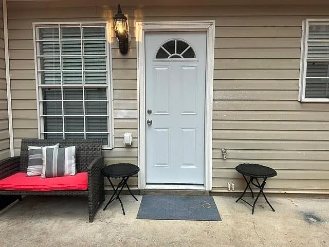 5739 Windfall Ln — Photo 36