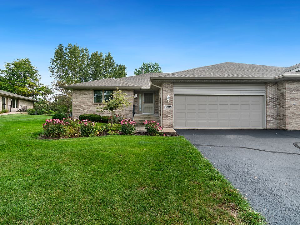 1st image of 909 High Point Dr #0
