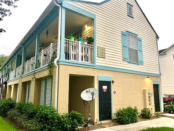 3rd image of 234 Goldenrain Dr