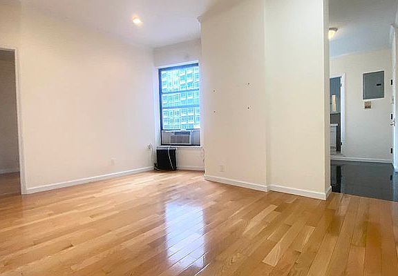 2nd image of 442 3rd Ave #4F