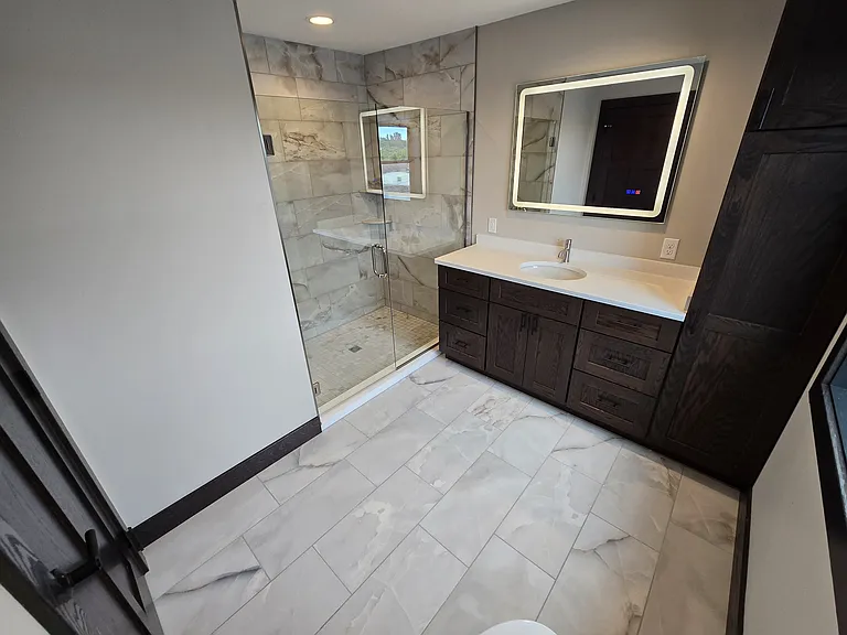 512 Division St S #2 — Photo 11