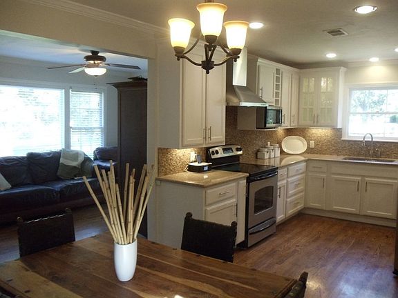 Great open floor plan!