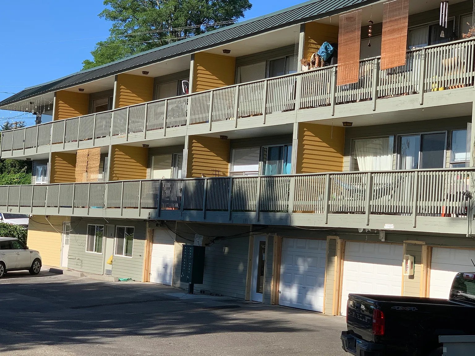 Taylor Pl NW, Renton — Photo 2