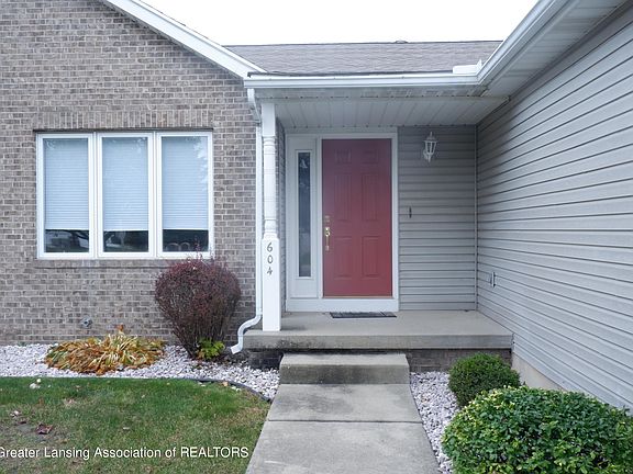 2nd image of 604 White Pine Blvd