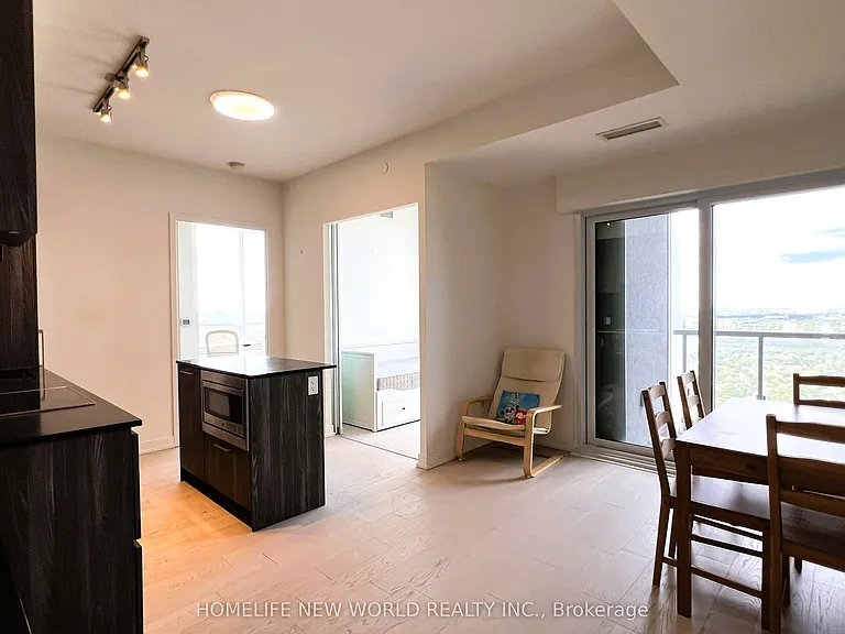 1 Yorkville Ave #4608 — Photo 4