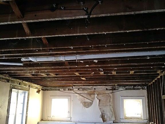 2nd image of 6075 W Cabanne Pl