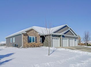 454 Bella Way, Sun Prairie, WI 53590
