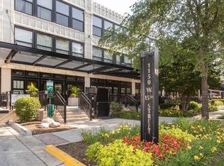 1110 W 15th St UNIT 332, Chicago, IL 60608