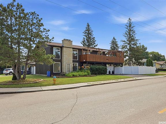 2nd image of 65 Rennie PLACE