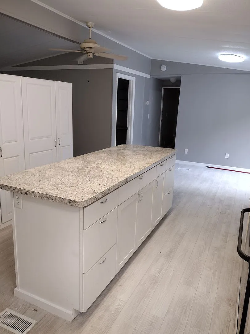 2 bedroom 2 bathroom — Photo 4