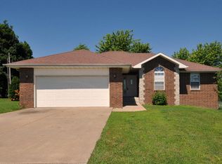 141 Rogers Ln, Sparta, MO 65753