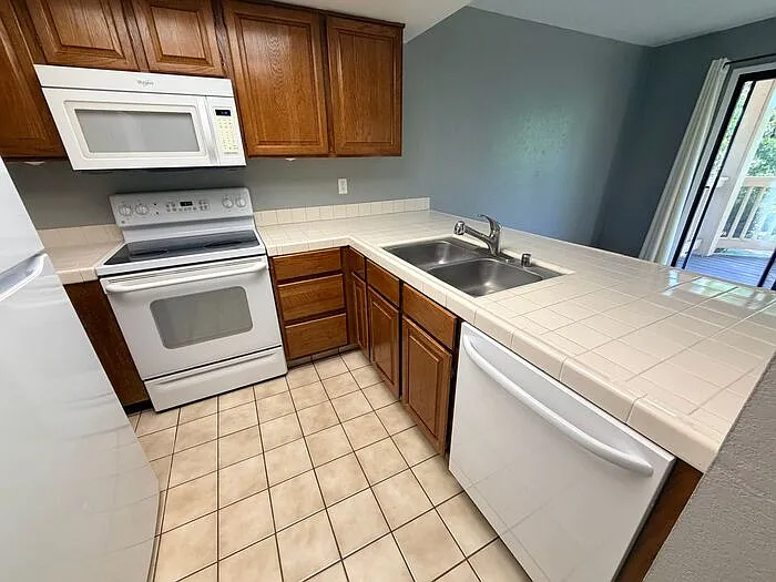 2875 Idlewild Dr #39 — Photo 12
