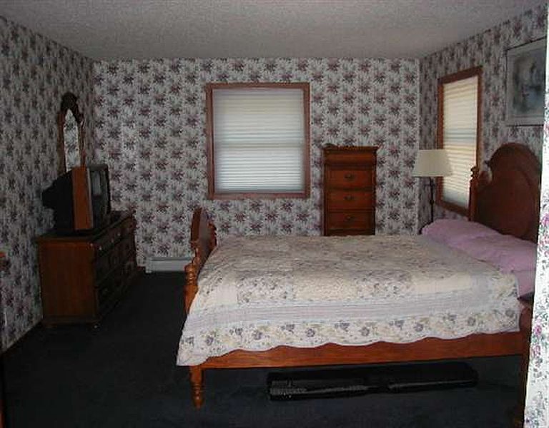 3rd image of 58 SHERWOOD ACRES Road