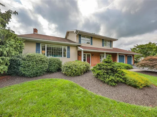 366 Johnston Dr, Bethlehem, PA 18017