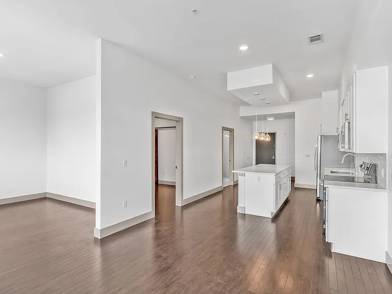 2407 8th Ave S #505 — Photo 12