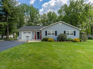 15 Rhea Rd, Port Monmouth, NJ 07758