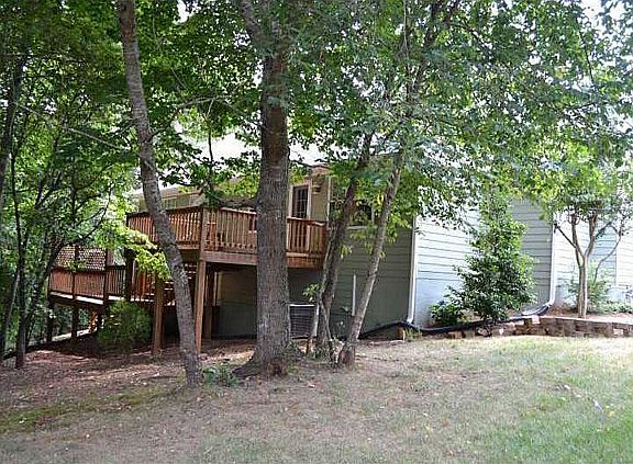 4th image of 408 Rose Creek Pl