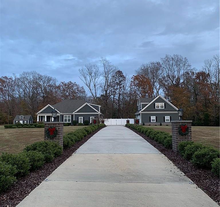 2nd image of 4033 Michael Dr