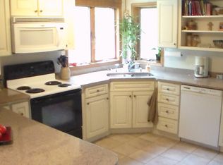 2711 Sams Creek Rd, New Windsor, MD 21776