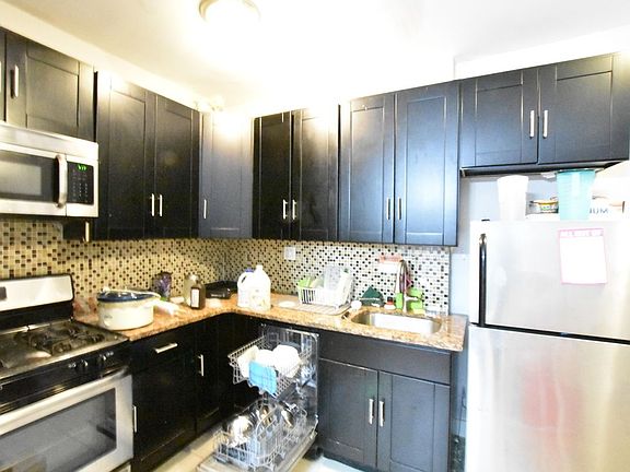 2nd image of 830 W 177th St APT 1E