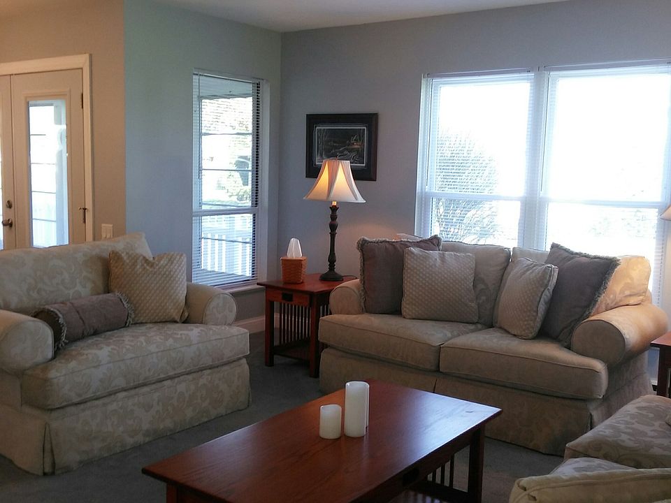 1st image of 7214 Oxford Cir
