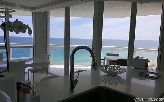 5th image of 16425 Collins Ave APT 1411