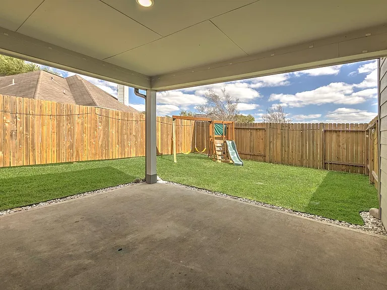 1228 Haverford Ln — Photo 37