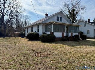 312 E Church St, Kilmarnock, VA 22482