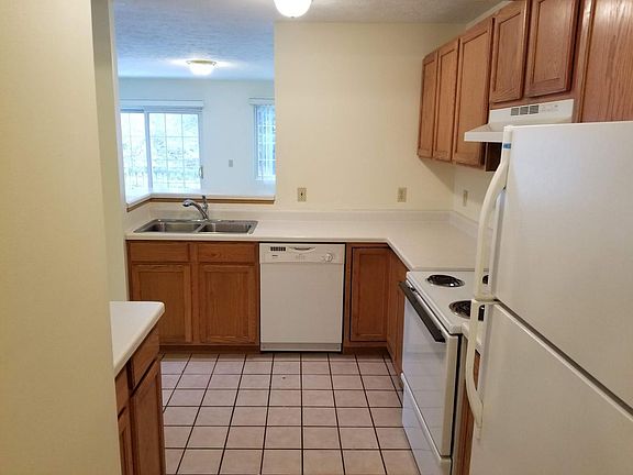 3rd image of 2307 23rd St APT 8