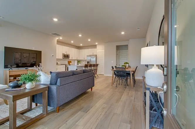 4508 Ropha Ct — Photo 18