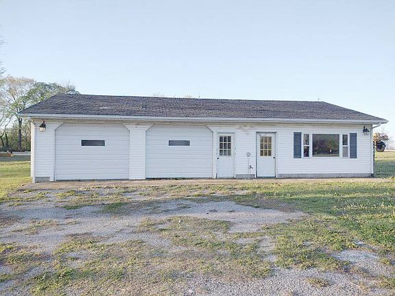 3rd image of 208 E Vine St