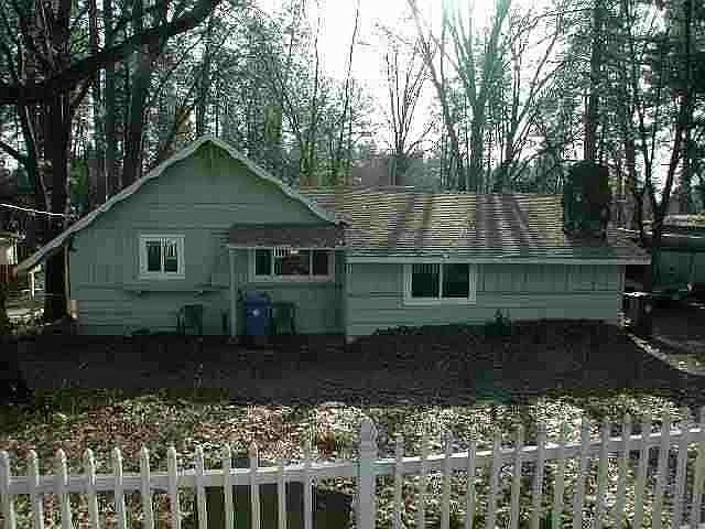 1st image of 906 Deer Creek Ln