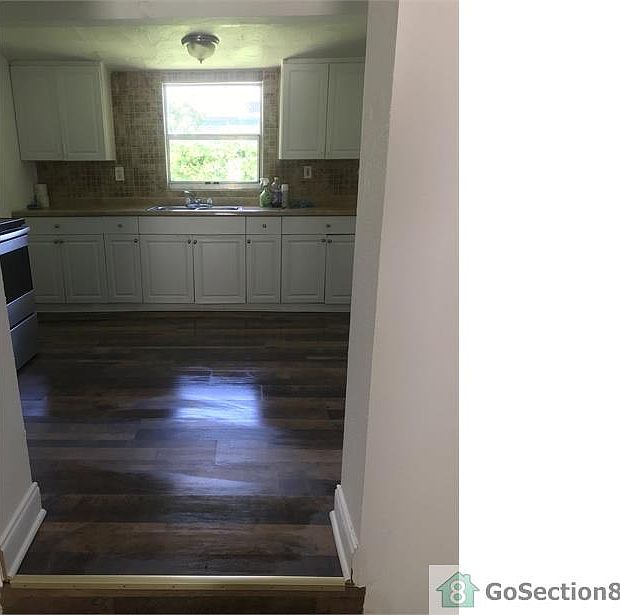 2nd image of 1577 NW 70th St