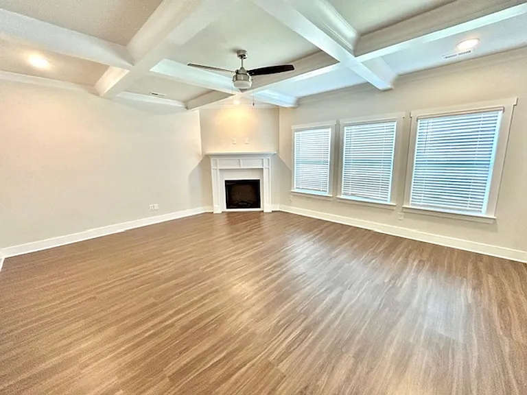 115 Hutchinson Rd — Photo 16
