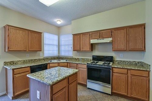 3rd image of 3415 Braes Meadow Dr