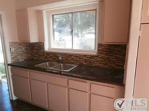 3rd image of 5616 Stansbury Ave