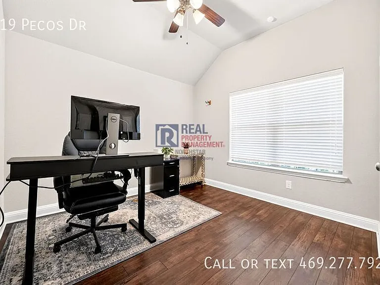 319 Pecos Dr — Photo 26