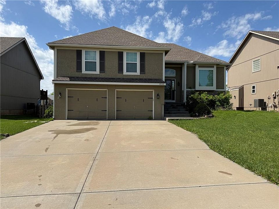 1st image of 1052 Wyndham Dr
