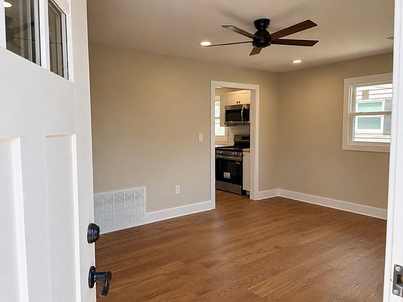 5th image of 636 Lindemann Dr