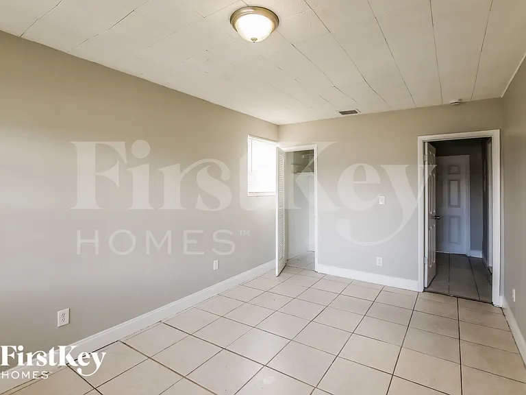 7171 SW 10th Ct — Photo 15