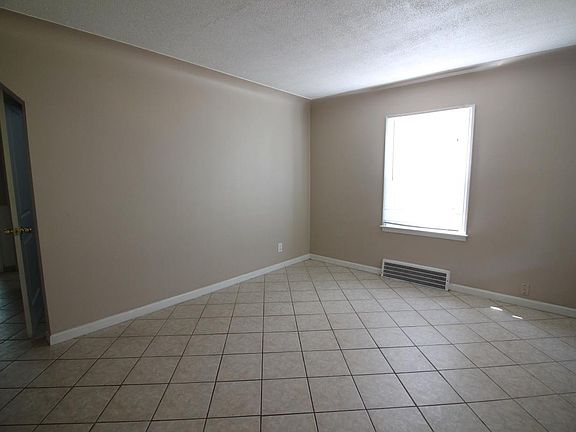 4th image of 1429 Philomene Blvd