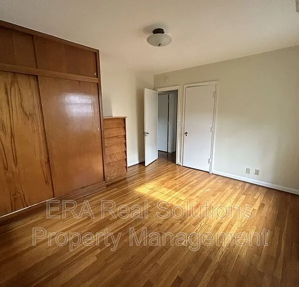 249 Loraine Ave #4 — Photo 3