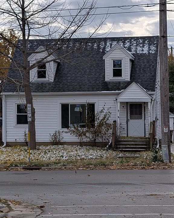 1st image of 3269 Milwaukee Street