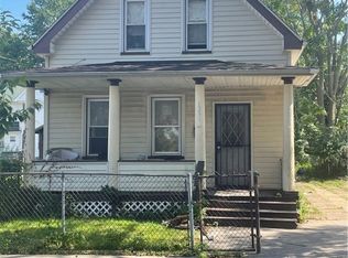1231 E 60th St, Cleveland, OH