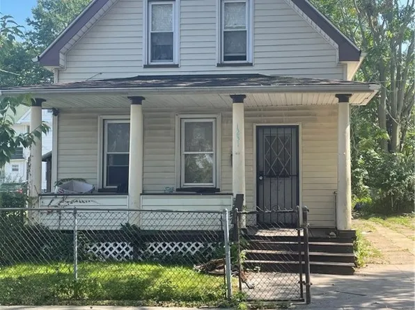 1231 E 60th St, Cleveland, OH 44103