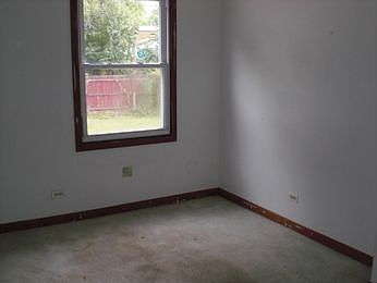2nd image of 1031 Shady Lane Ct