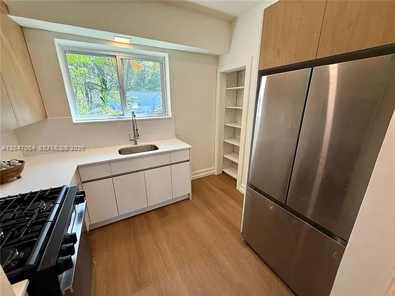 1535 West Ave #CU-4 — Photo 1