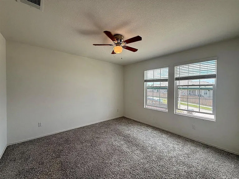 1216 Blackhaw Ln — Photo 8