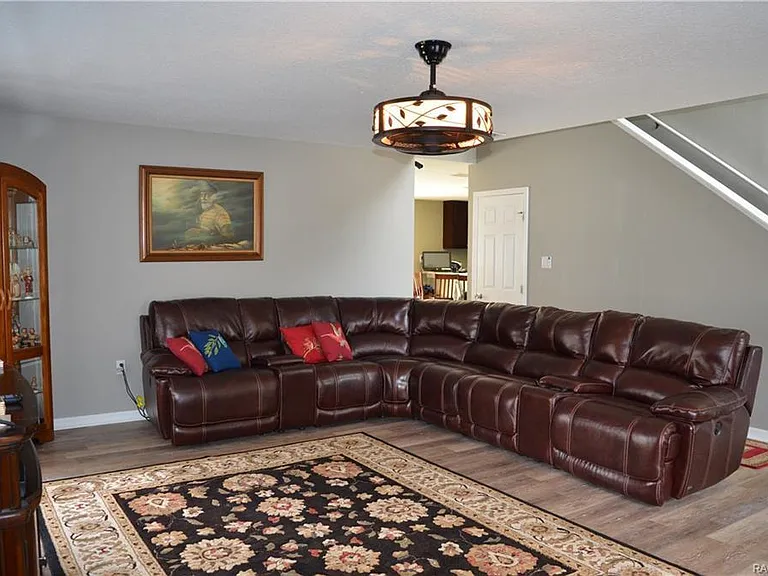 3134 W Randolph Ln — Photo 7