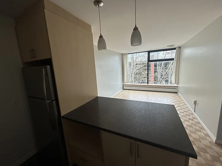 1545 Oxford St — Photo 18